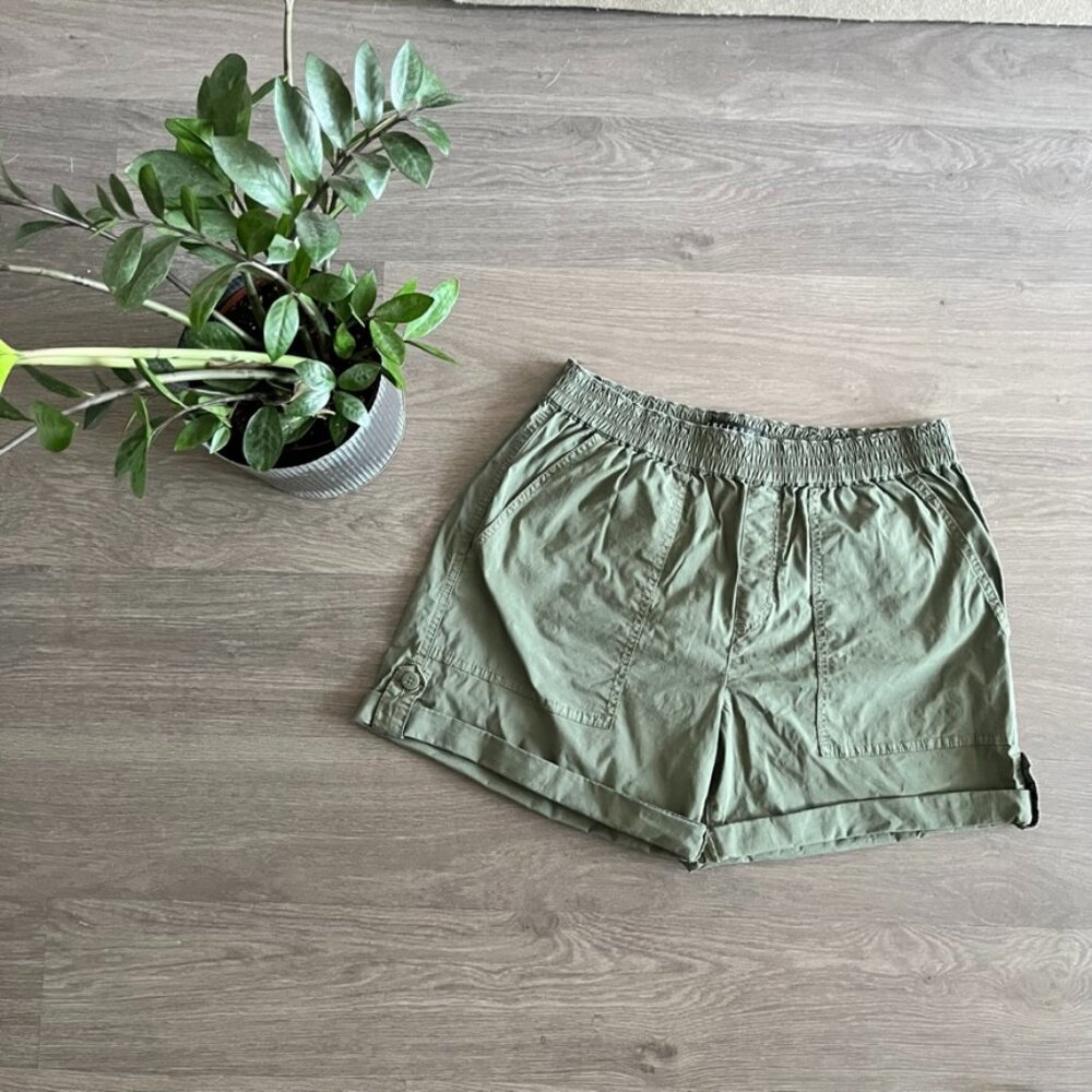 Sanctuary Olive Green Elastic Waistband Cuffed High Waisted Shorts